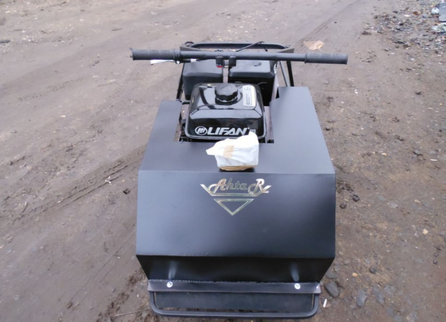 Мотобуксировщик AhtaR Зима 15 л/с с вариатором в Новороссийске