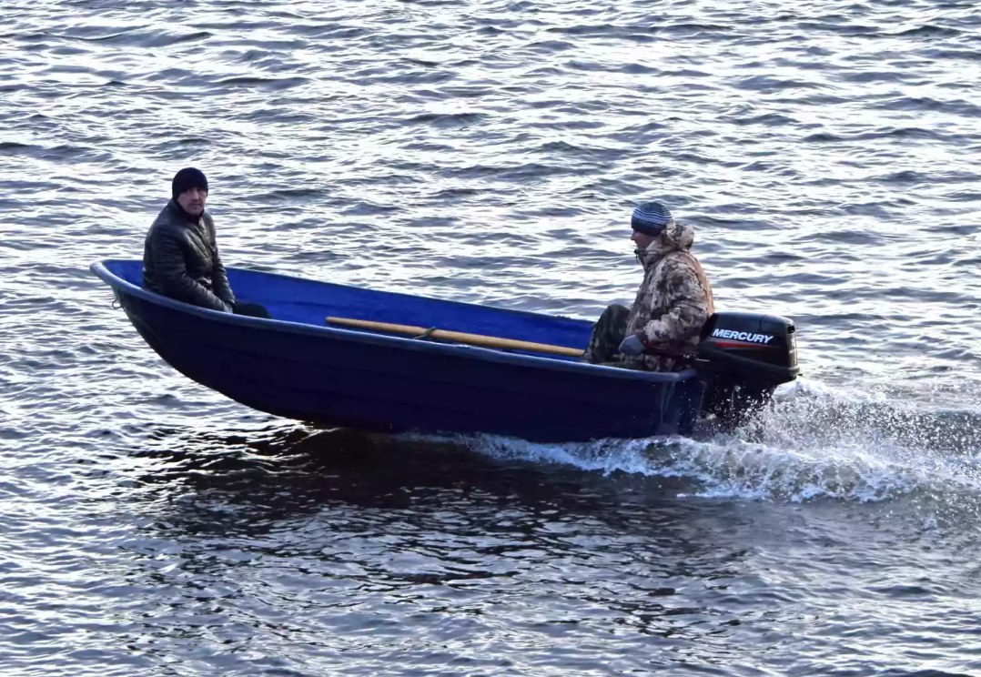 Стеклопластиковая лодка Neman-340 (тримаран) в Новороссийске