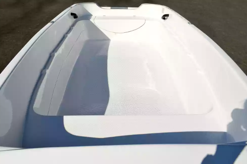 Стеклопластиковая лодка Пингвин (тримаран) в Новороссийске