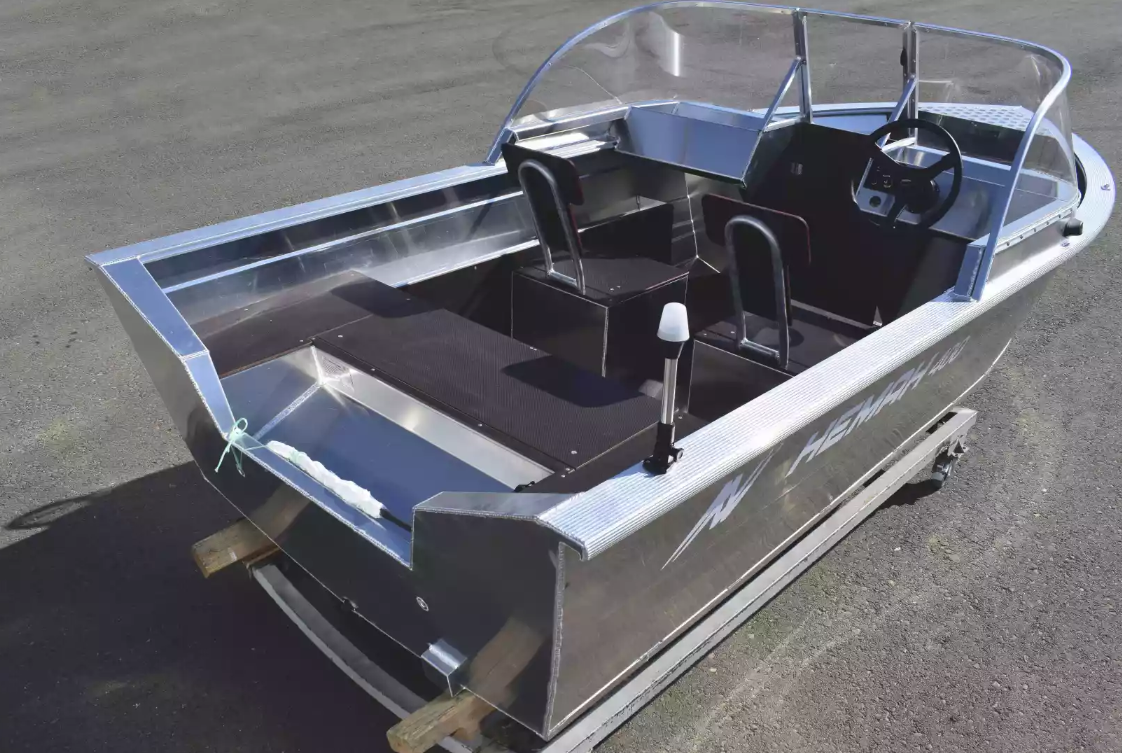 Алюминиевая лодка  Неман-400 DCM в Новороссийске