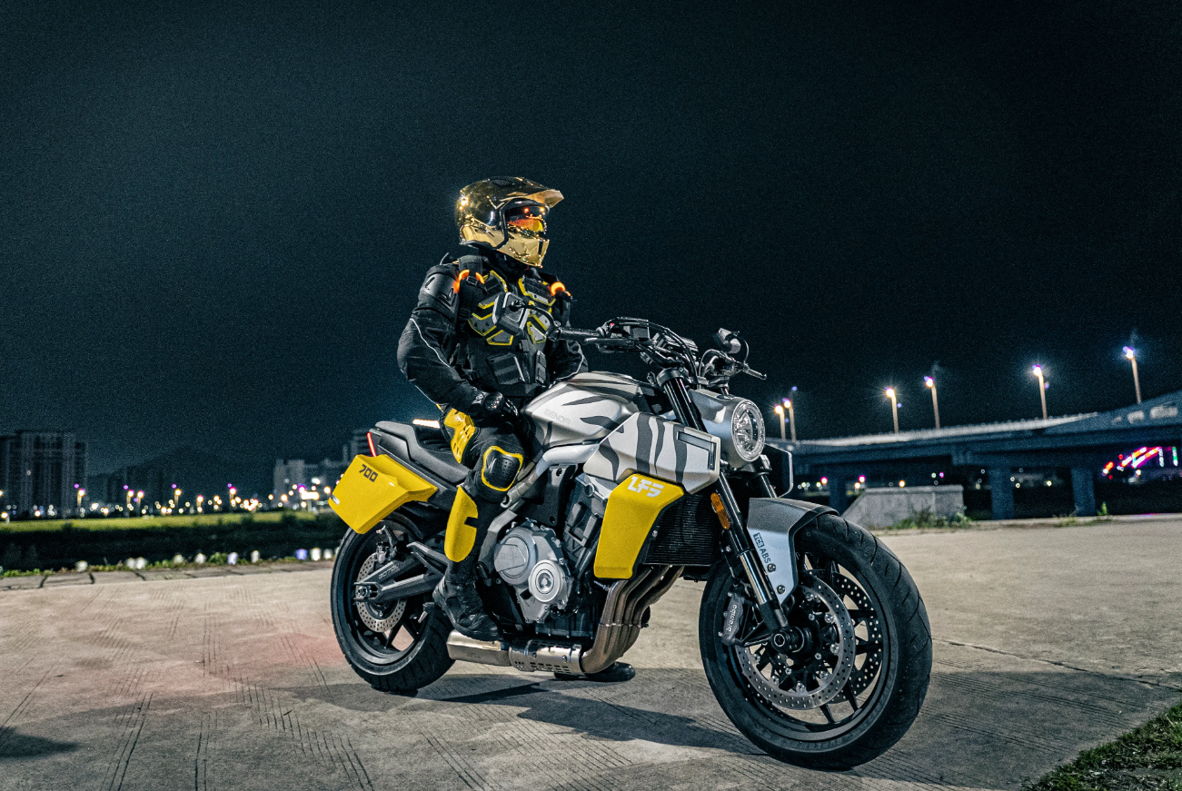 Мотоцикл Benda LFS 700 в Новороссийске