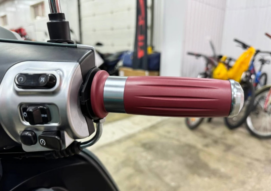 Скутер PROMAX Miami 240 (49) в Новороссийске