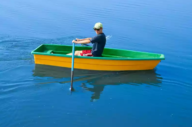 Стеклопластиковая лодка Малютка в Новороссийске