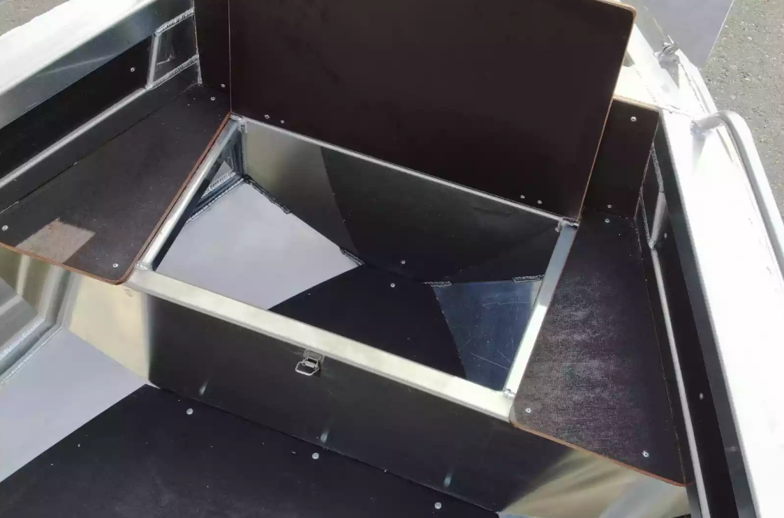 Алюминиевая лодка  Неман-480 Р в Новороссийске