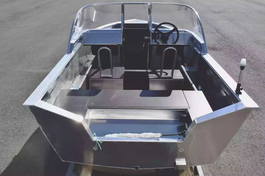 Алюминиевая лодка  Неман-400 DCM в Новороссийске