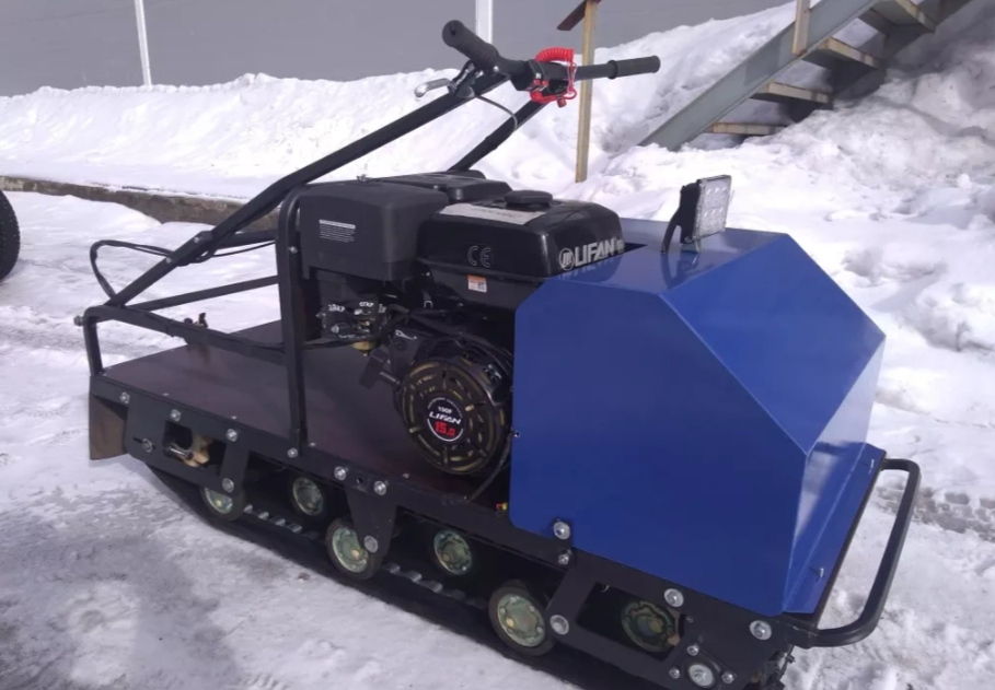 Мотобуксировщик AhtaR ЗИМА с реверсом (задний ход) в Новороссийске