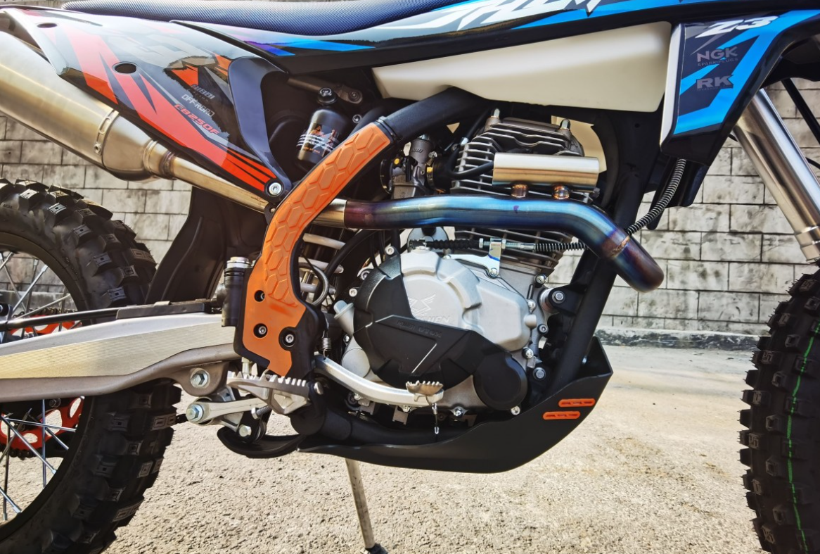 Мотоцикл JHLMOTO JHL Z3 CB250 (172FMM-3A) в Новороссийске