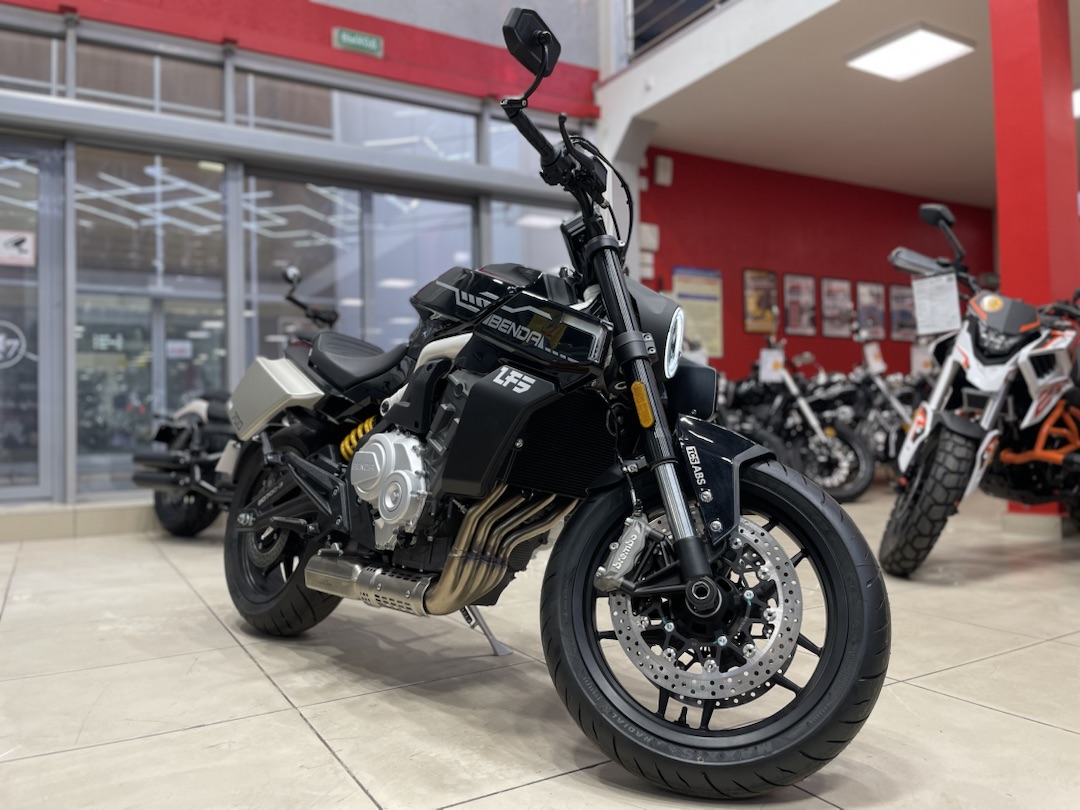 Мотоцикл Benda LFS 700 в Новороссийске