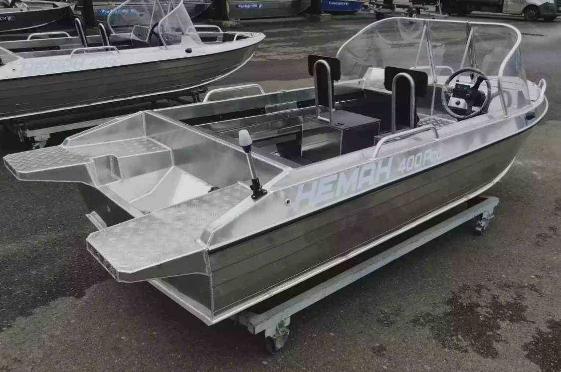Алюминиевая лодка  Neman-400 PRO в Новороссийске