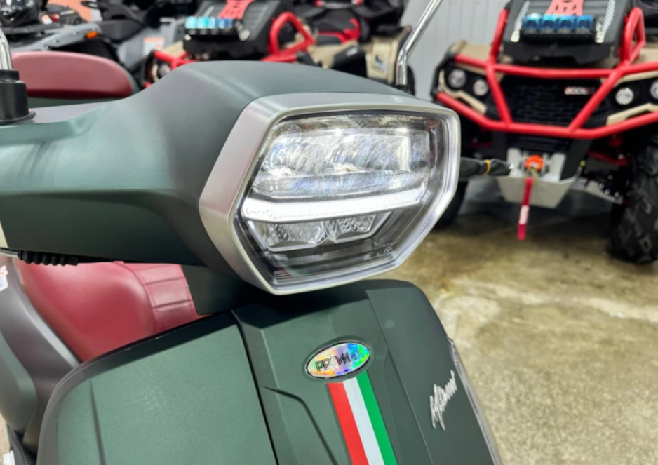 Скутер PROMAX Miami 240 (49) в Новороссийске