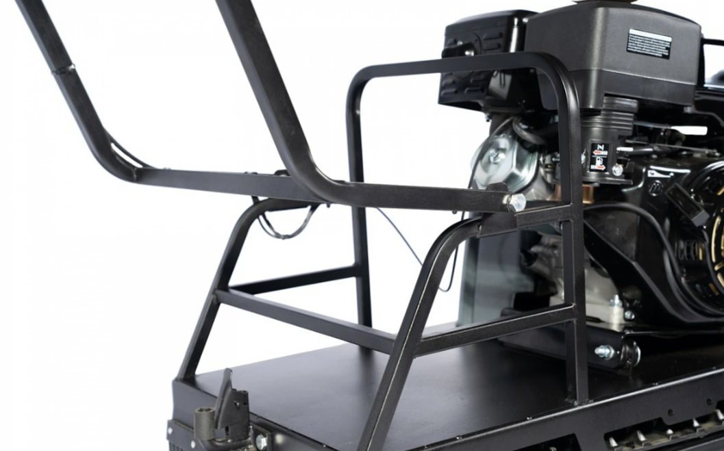 Мотобуксировщик БУРЛАК-M2 LFS 15 л.с. с эл/зап (передний привод, склизы) в Новороссийске