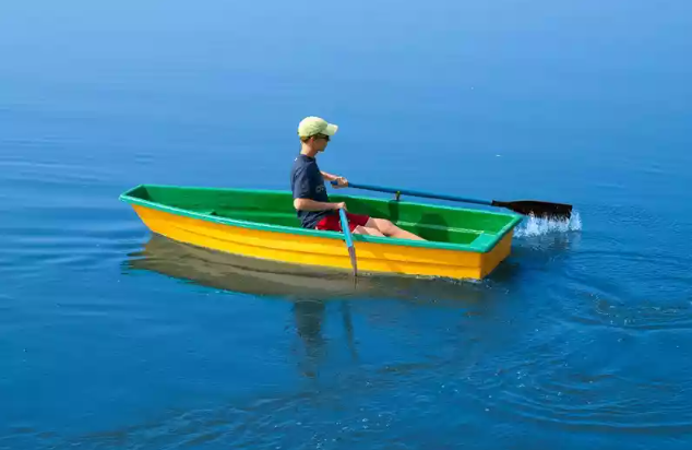 Стеклопластиковая лодка Малютка в Новороссийске