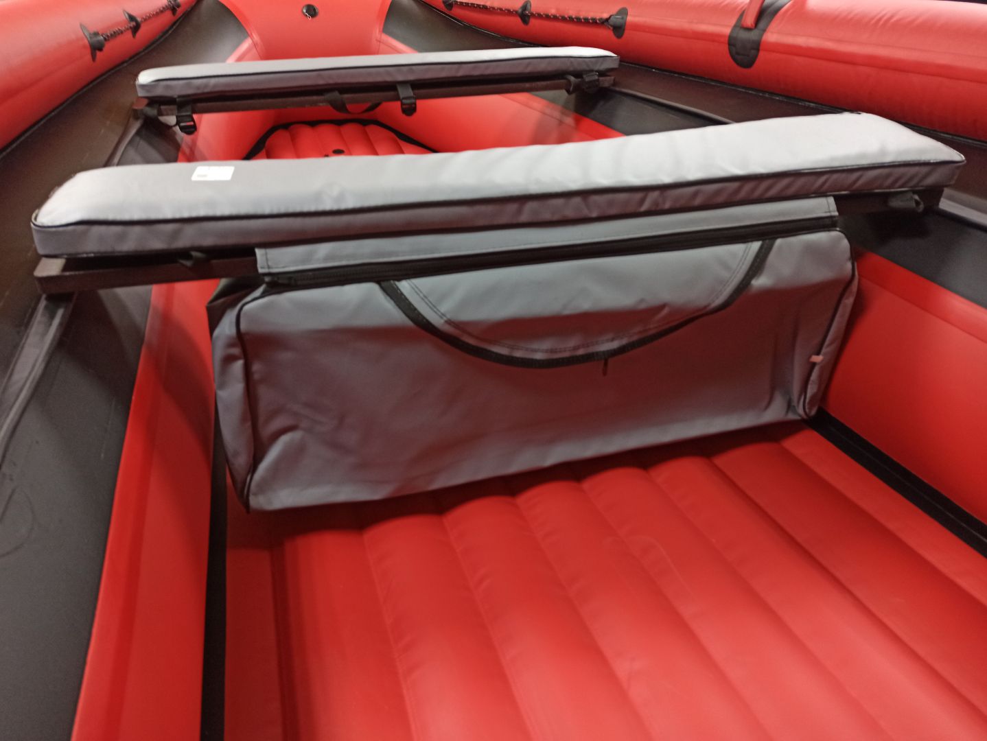 КОМПЛЕКТ МЯГКИХ НАКЛАДОК С СУМКОЙ ДЛЯ ЛОДОК 110Х20 СЕРЫЙ в Новороссийске