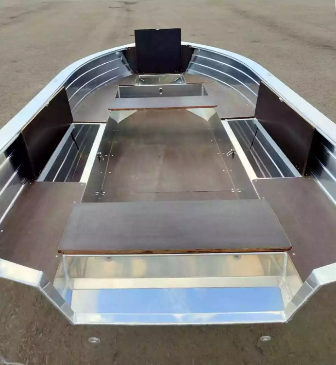 Алюминиевая лодка Неман-400 в Новороссийске