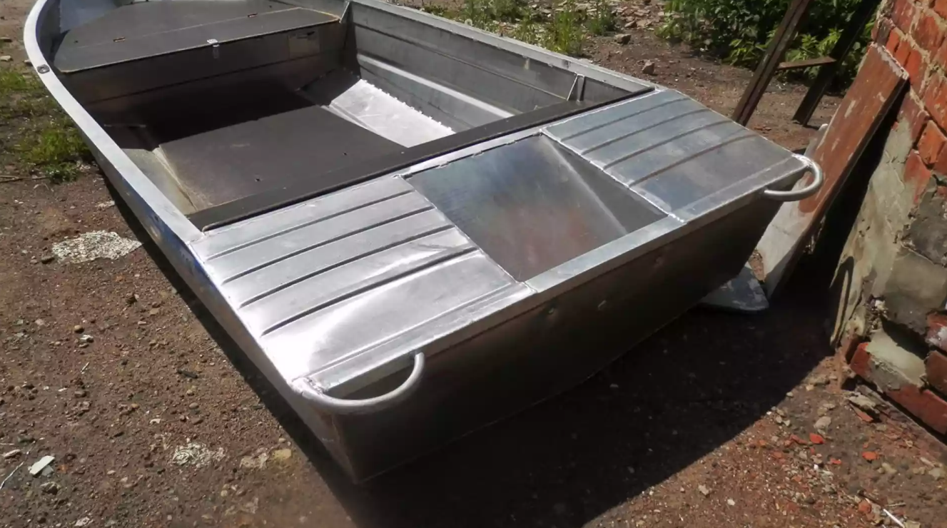 Алюминиевая лодка Вятка-Профи Вариант в Новороссийске