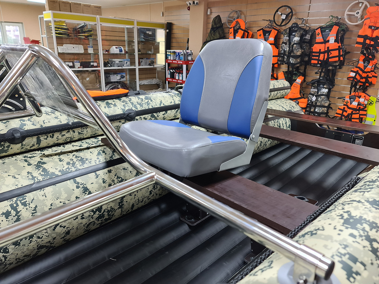 КРЕСЛО МЯГКОЕ РАСКЛАДНОЕ С ПОВОРОТНЫМ МЕХАНИЗМОМ ДЛЯ ЛОДОК в Новороссийске