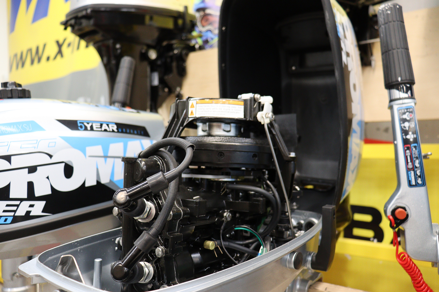 Лодочный мотор PROMAX SP9.9FHS LIGHT в Новороссийске