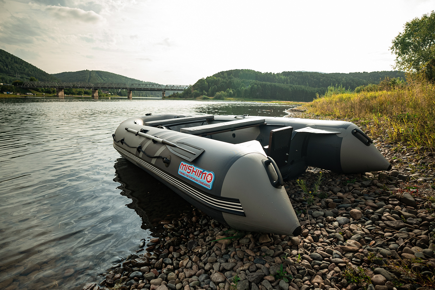 Лодка MISHIMO RIVER JET 390 под водомет в Новороссийске