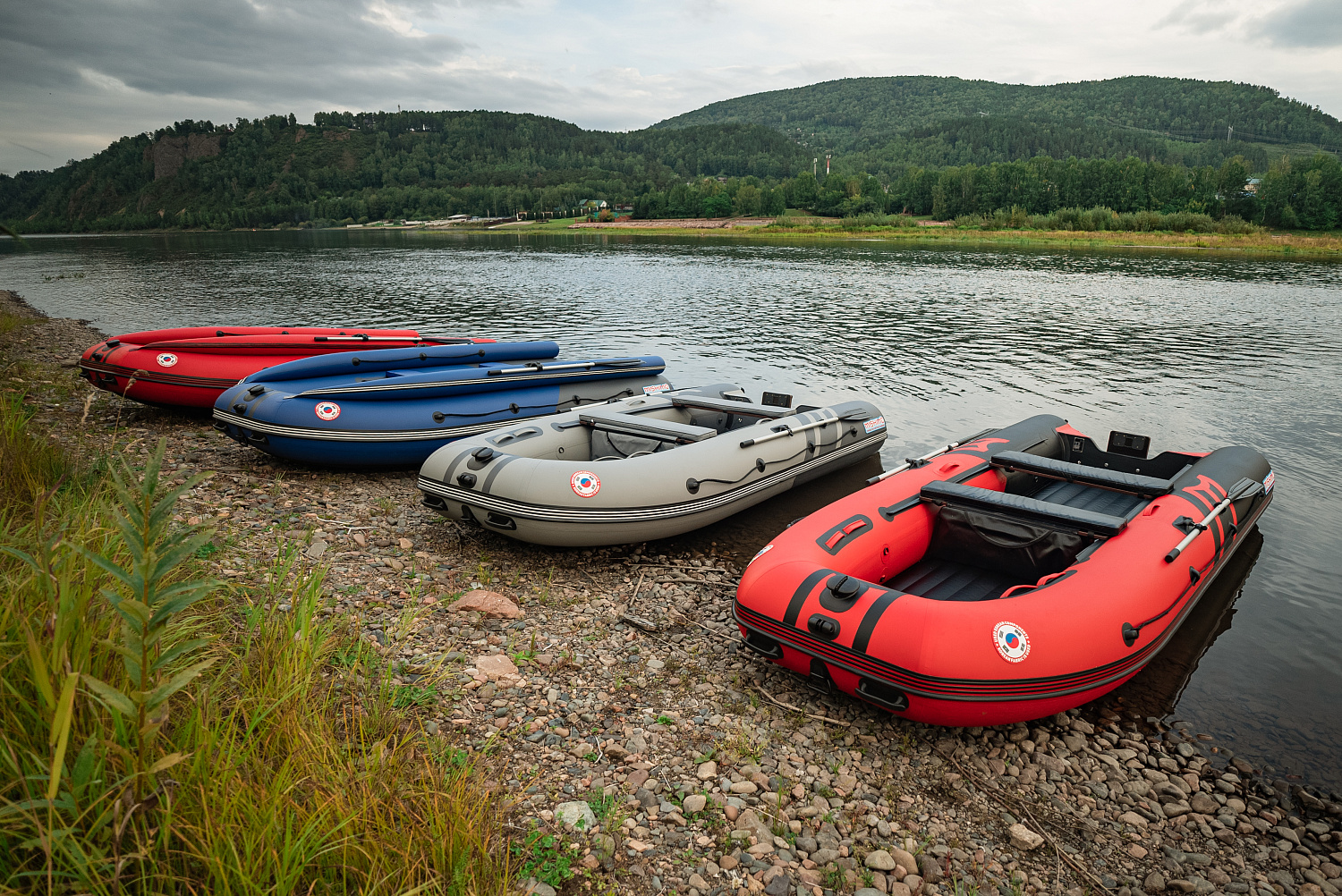 Лодка MISHIMO RIVER FJET PRO 430  под водомет в Новороссийске