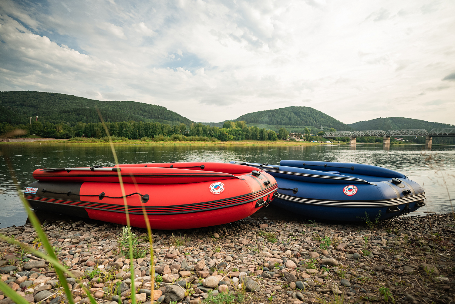 Лодка MISHIMO RIVER FJET PRO 430  под водомет в Новороссийске