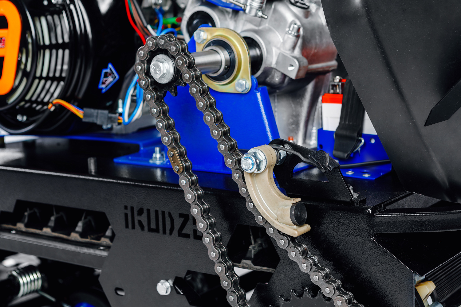 МОТОБУКСИРОВЩИК IKUDZO LONG 2.0 1700/500 EKR19 в Новороссийске