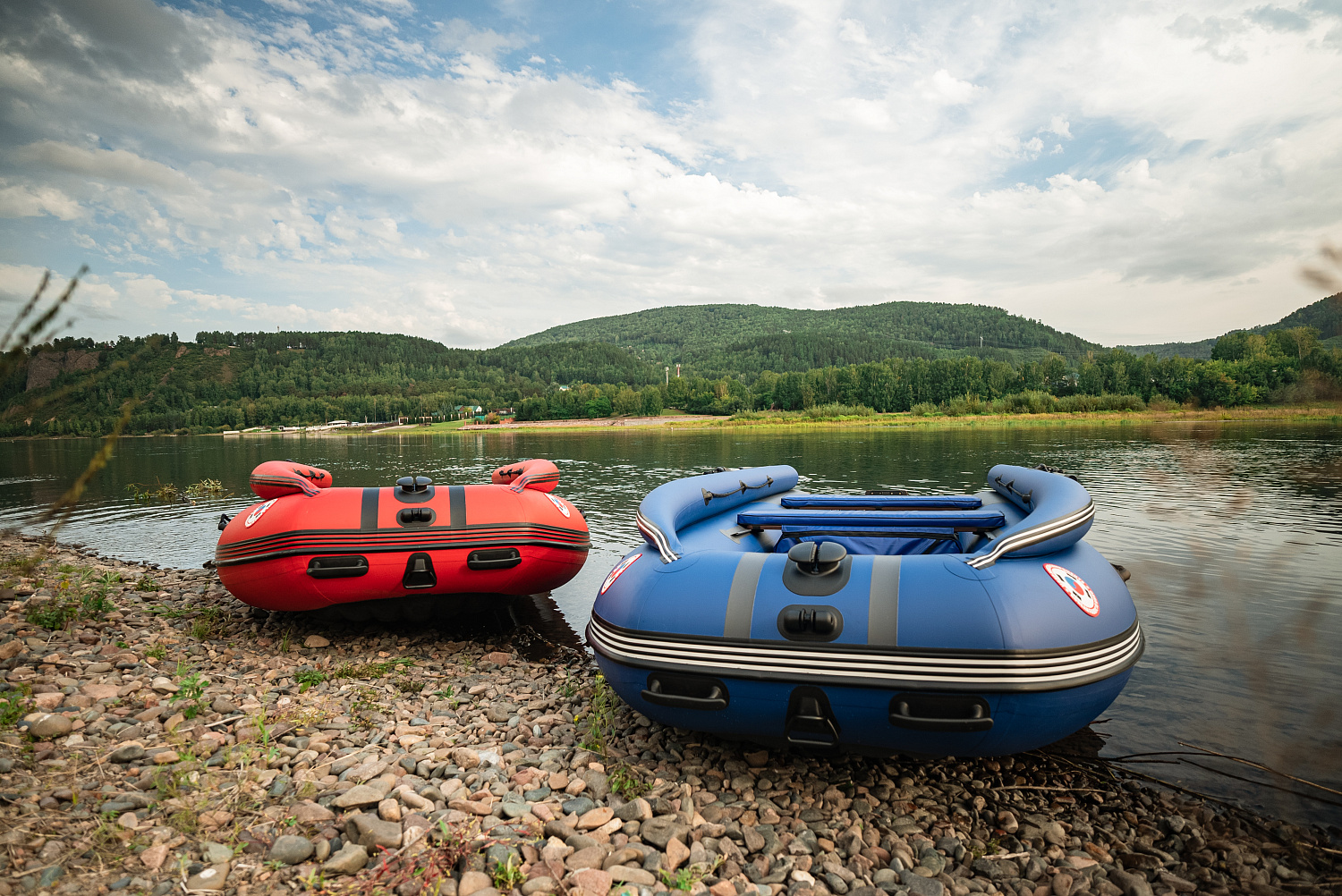 Лодка MISHIMO RIVER FJET PRO 430  под водомет в Новороссийске