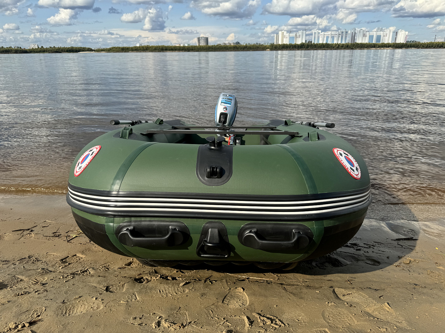 Лодка MISHIMO BIG FLOOR 380 в Новороссийске