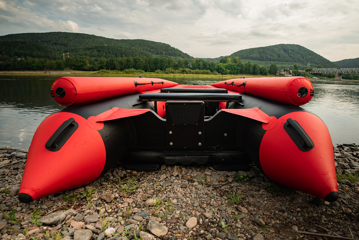 Лодка MISHIMO RIVER FJET PRO 430  под водомет в Новороссийске