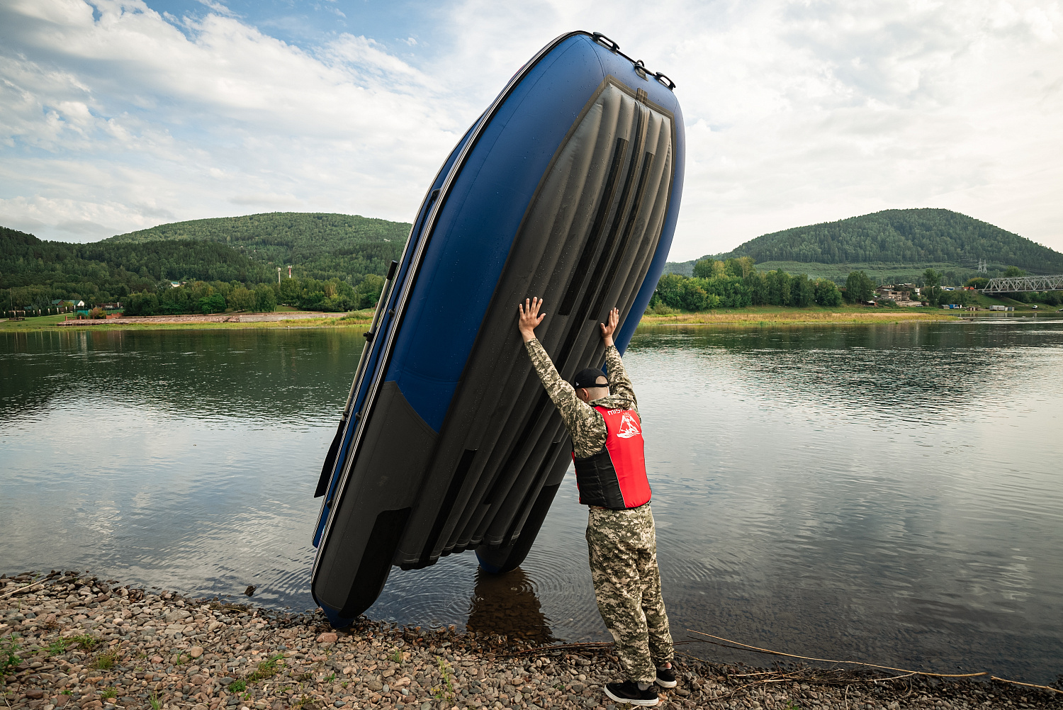 Лодка MISHIMO RIVER FJET PRO 430  под водомет в Новороссийске