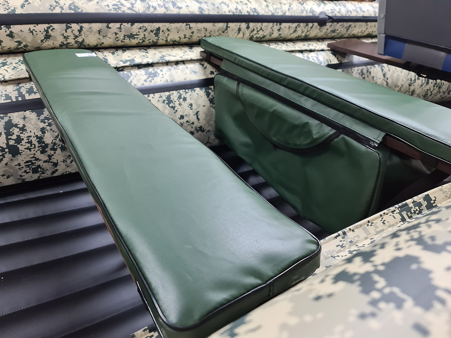 КОМПЛЕКТ МЯГКИХ НАКЛАДОК С СУМКОЙ ДЛЯ ЛОДОК 110Х20 ЗЕЛЕНЫЙ в Новороссийске