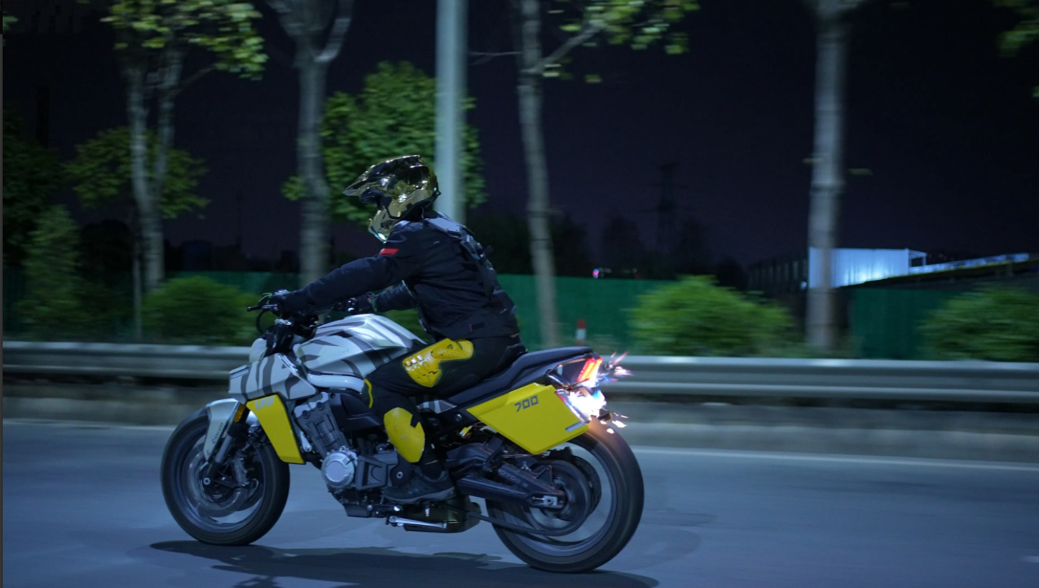 Мотоцикл Benda LFS 700 в Новороссийске