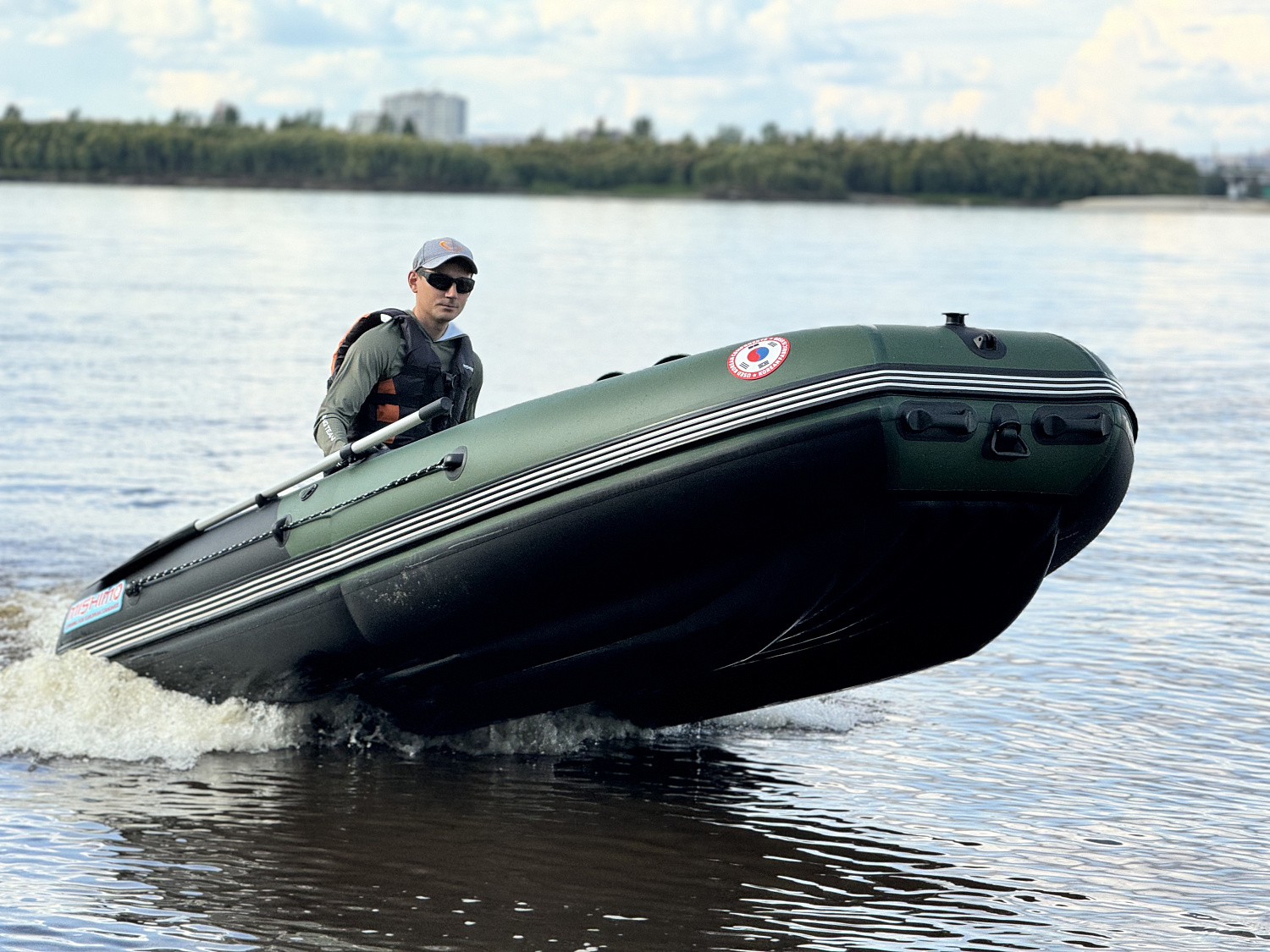 Лодка MISHIMO BIG FLOOR 380 в Новороссийске